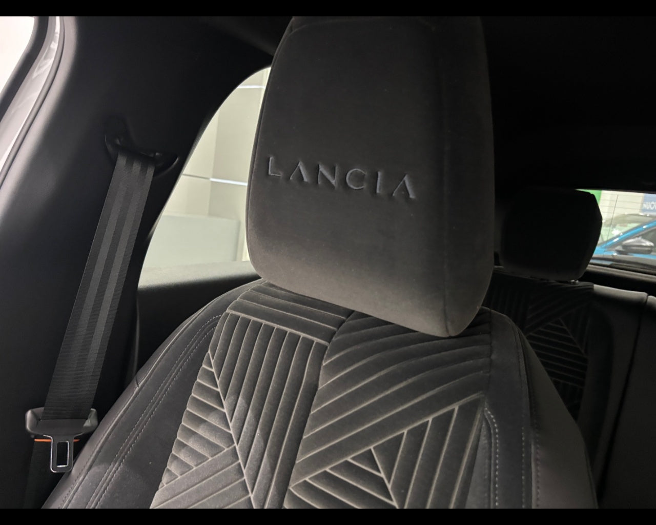 Nuova Ypsilon Ibrida Lx 1.2 100cv Ibrida