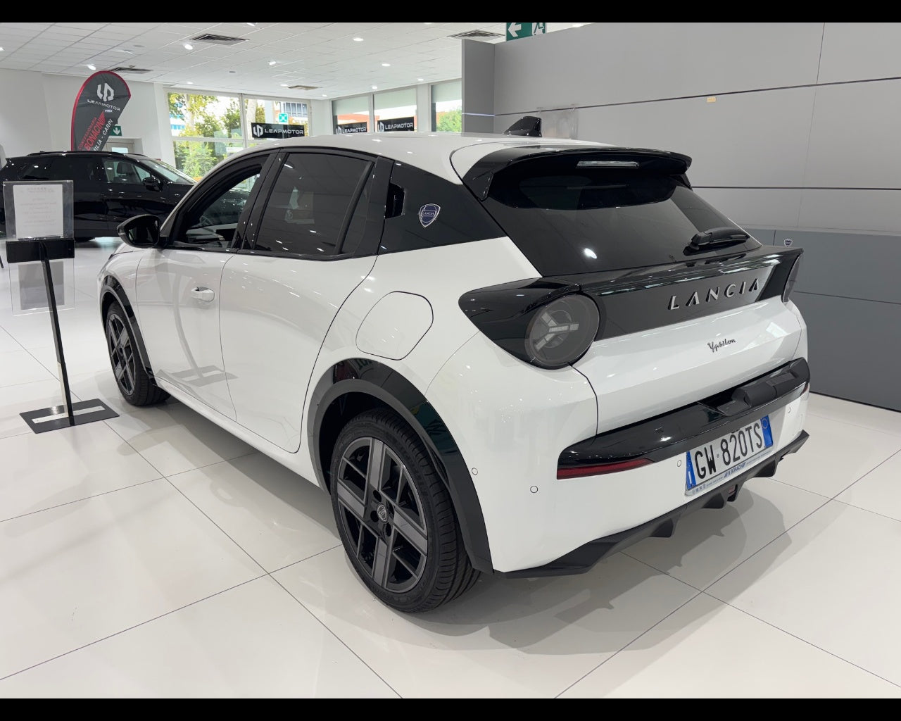 Nuova Ypsilon Ibrida Lx 1.2 100cv Ibrida