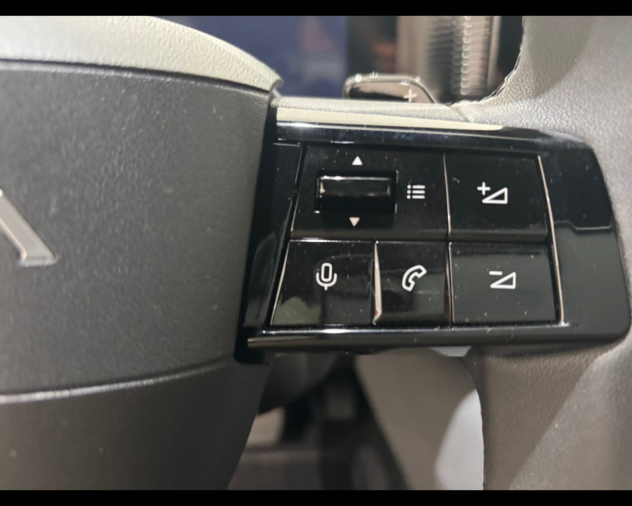 Nuova Ypsilon Ibrida Lx 1.2 100cv Ibrida