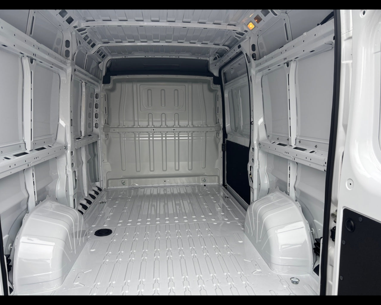 Ducato Serie 2 Furgone Lastrato 33q Mh2 140cv 2.2 Multijet 3 E6e
