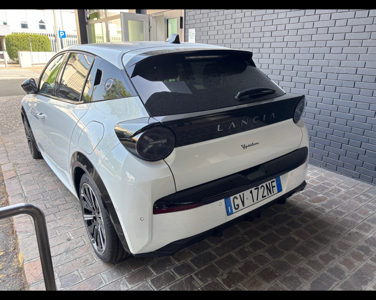 Nuova Ypsilon Ibrida Lx 1.2 100cv Ibrida