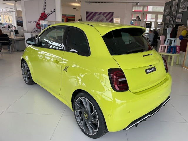 NEW 500e ABARTH SCORPIONISSIMA