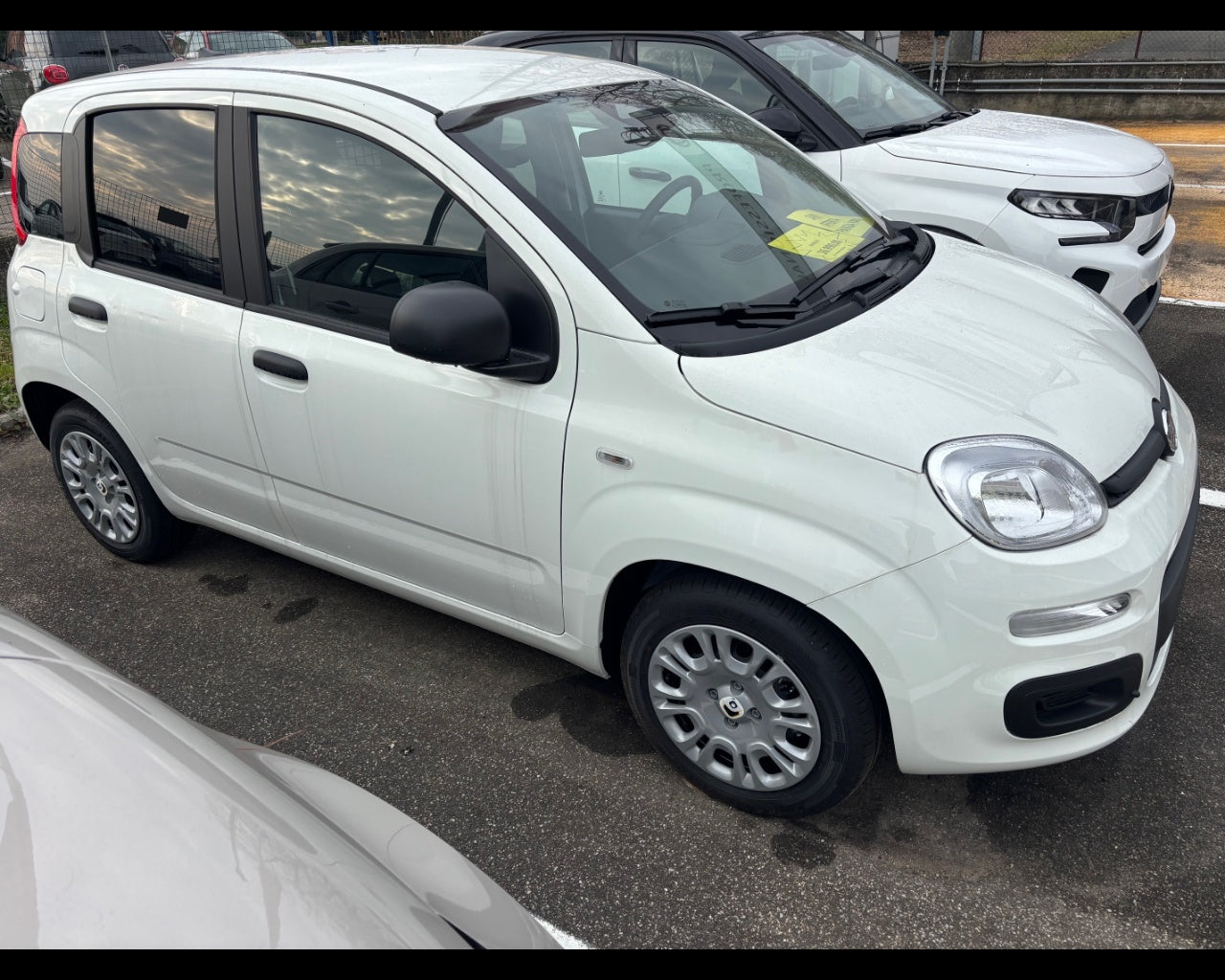 Panda Van Series 9 Panda 1.0 Hybrid S&S 70cv E6.4 - 2 Posti