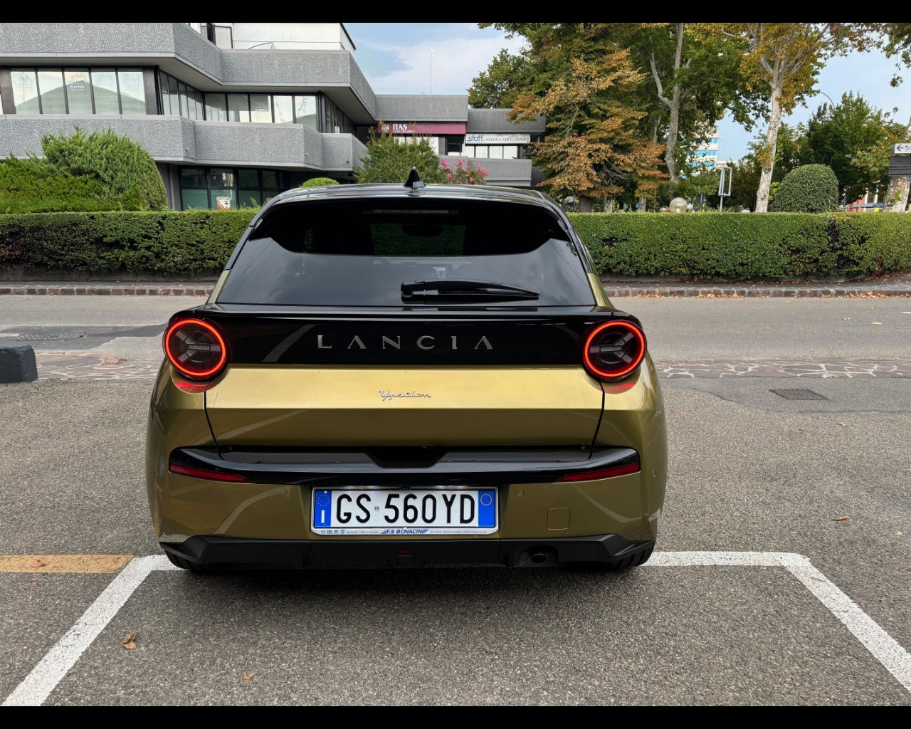 Nuova Ypsilon Ibrida Lx 1.2 100cv Ibrida