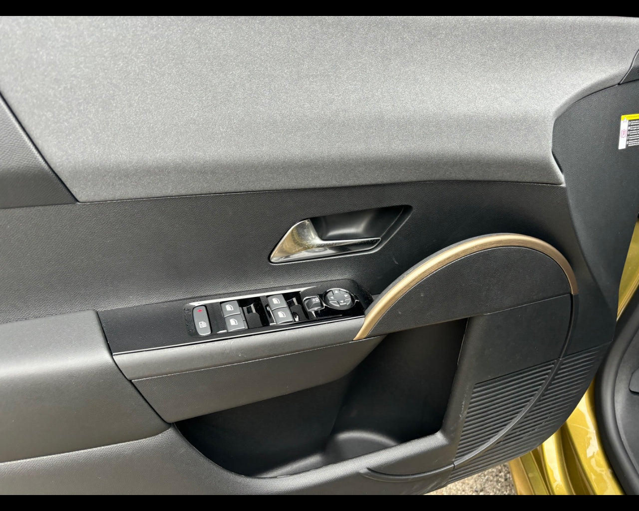 Nuova Ypsilon Ibrida Lx 1.2 100cv Ibrida
