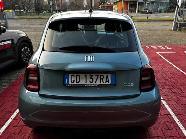 500 BEV 3+1 ICON 320KM