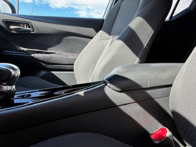 TOYOTA C-HR 1.8 HYBRID TREND