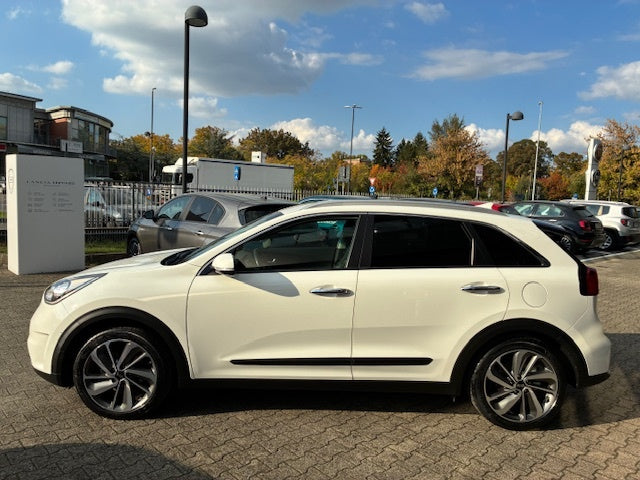 KIA NIRO HYBRID STYLE