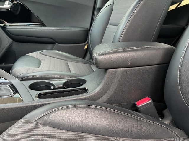 KIA NIRO HYBRID STYLE