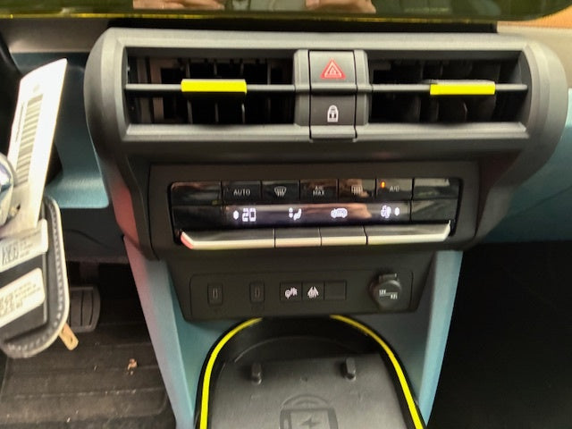 Grande Panda Hybrid La Prima 1.2 Hybrid 100cv