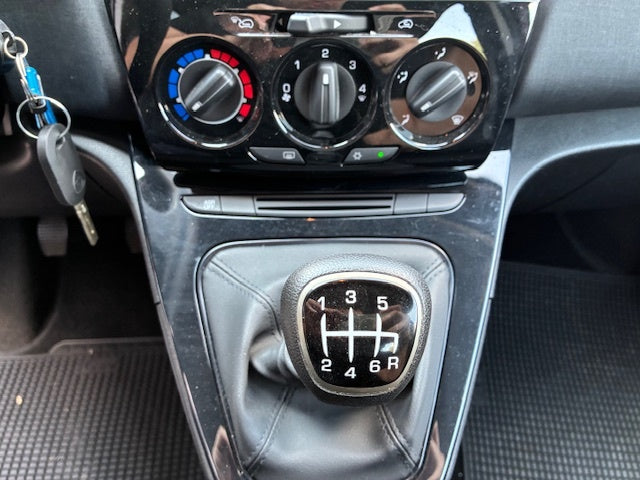 LANCIA Y 1.0 HYBRID 70CV GOLD