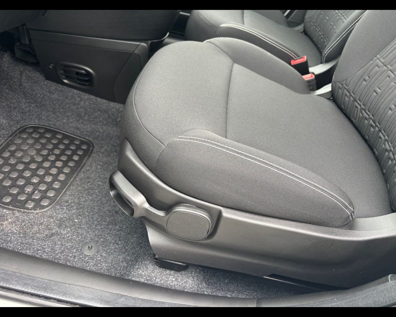 Panda Van Series 9 Panda 1.0 Hybrid S&S 70cv E6.4 - 2 Posti