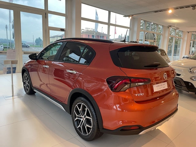 Tipo Hatchback My23 1.5 Hybrid130cv Dct Hb Cross