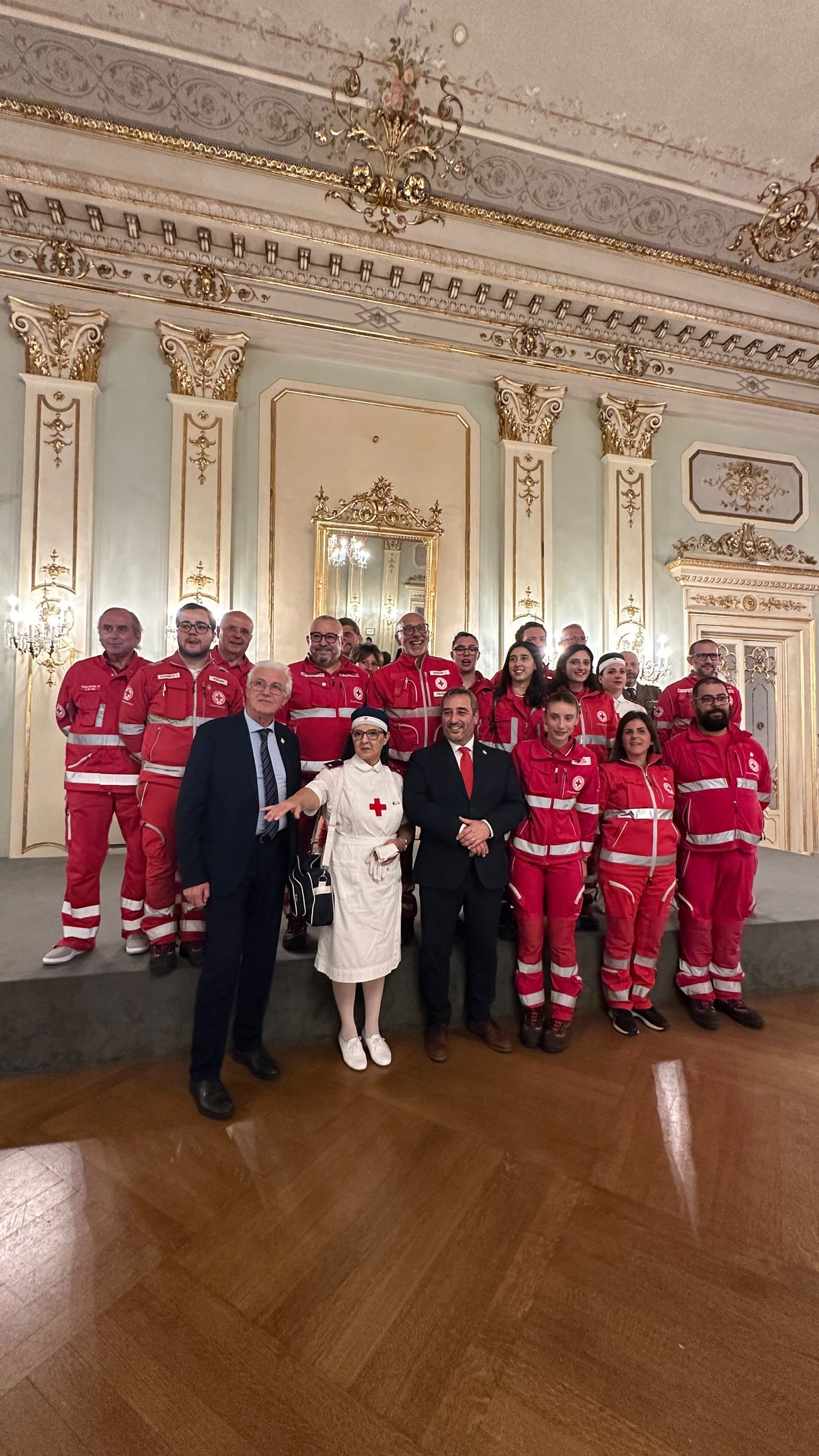 160 di Croce Rossa al teatro Valli!