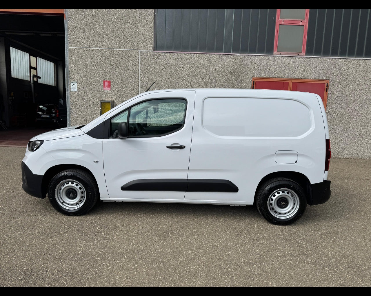 Doblò Serie 3 Van Ch1 1.5 Bluehdi 100cv Mt6