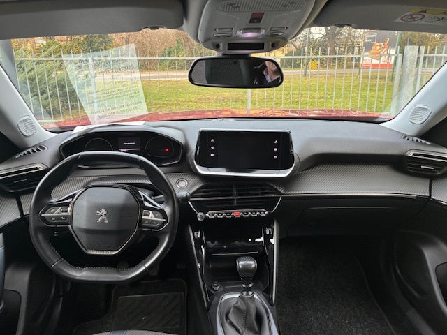 PEUGEOT 2008 1.2 BZ ALLURE