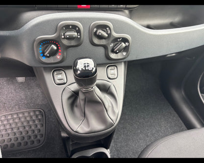 Panda Van Series 9 Panda 1.0 Hybrid S&S 70cv E6.4 - 2 Posti