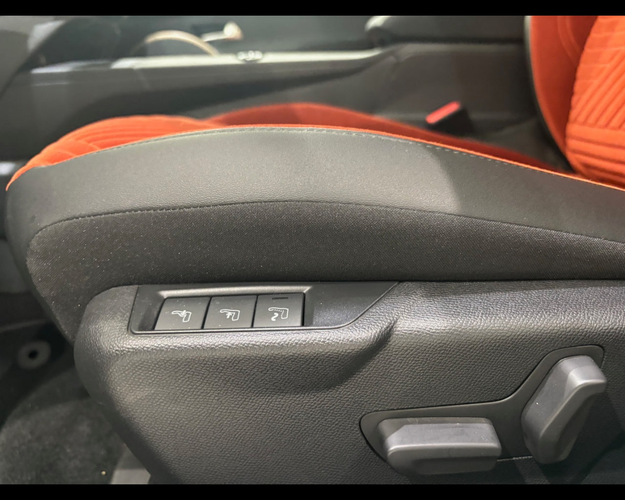 Nuova Ypsilon Ibrida Lx 1.2 100cv Ibrida