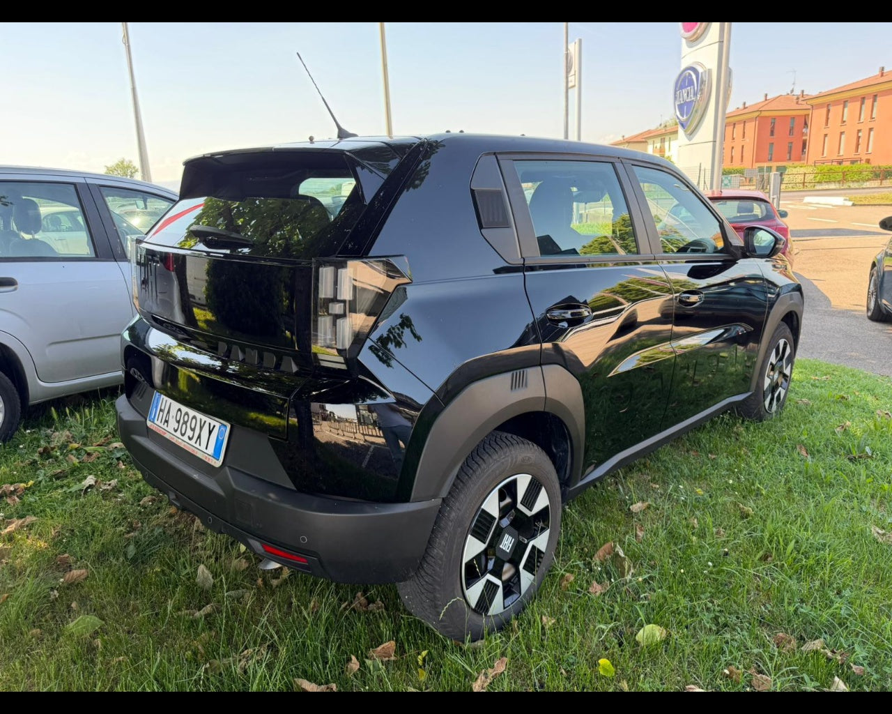 GRANDE PANDA HYBRID ICON 110CV