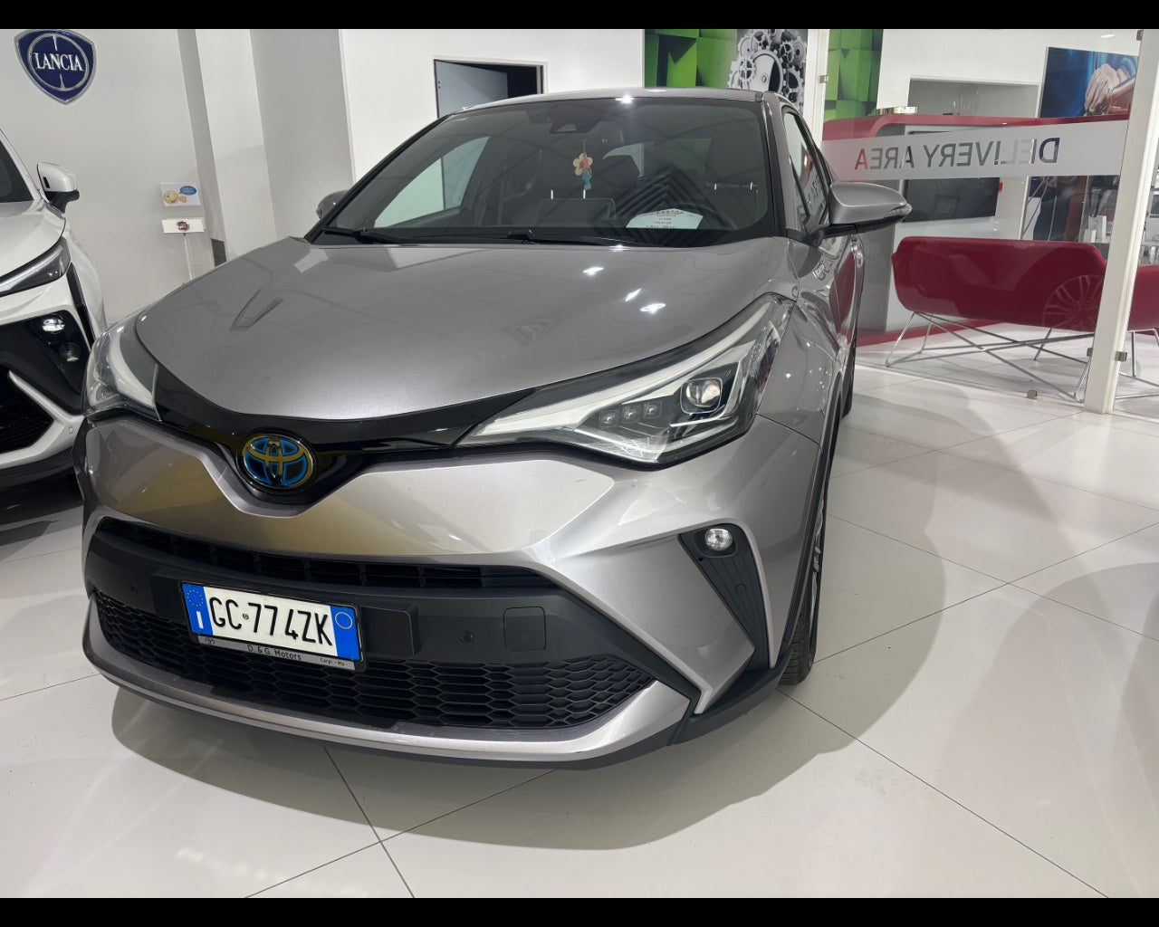 TOYOTA C-HR