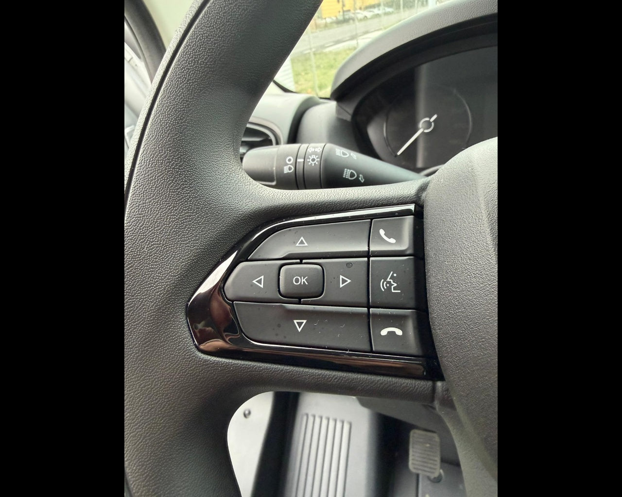 Ducato Series 2 Stock My25 Maxi Autocarro Con Cassone Cabina Singola 35q