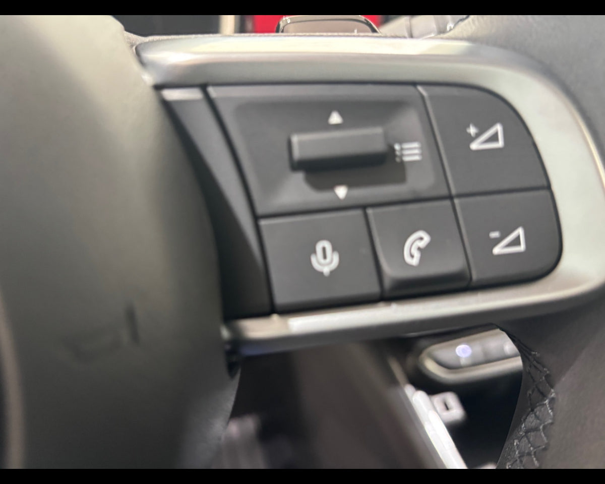 600 Hybrid Icon 1.2 Hybrid 145cv