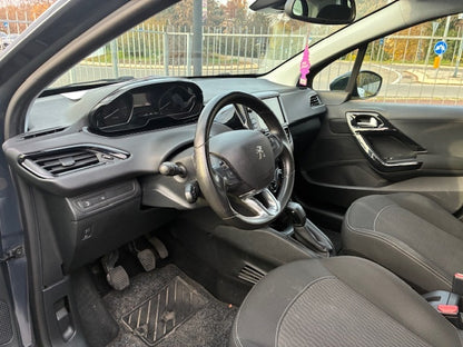 PEUGEOT 208 1.2 BZ