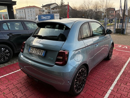 500 BEV 3+1 ICON 320KM