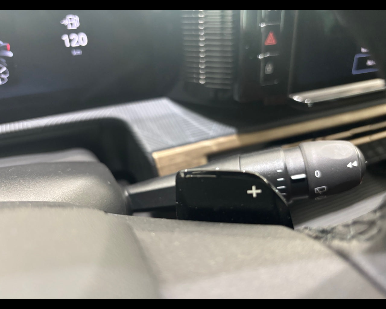 Nuova Ypsilon Ibrida Lx 1.2 100cv Ibrida