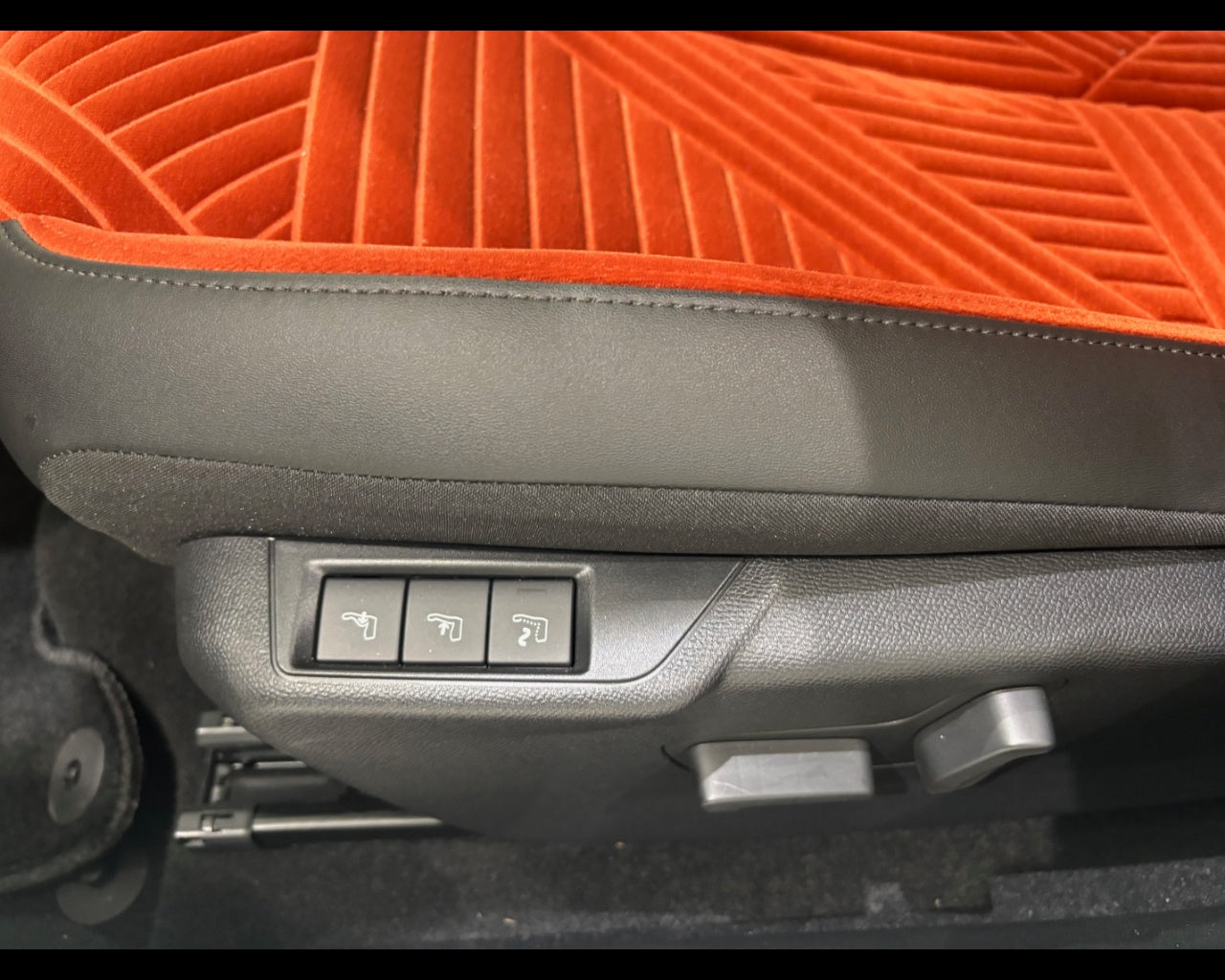 Nuova Ypsilon Ibrida Lx 1.2 100cv Ibrida