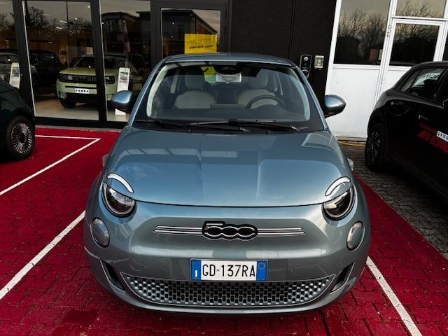 500 BEV 3+1 ICON 320KM