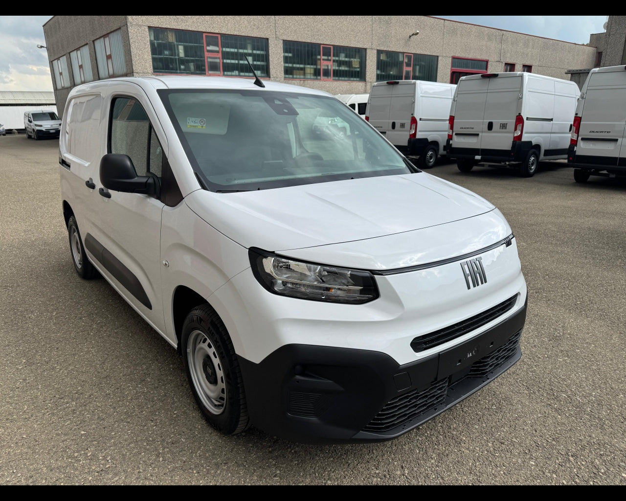Doblò Serie 3 Van Ch1 1.5 Bluehdi 100cv Mt6 - Easy Pro