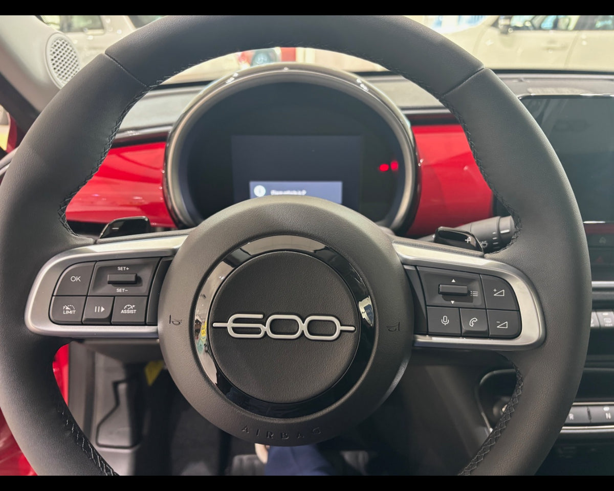 600 Hybrid Icon 1.2 Hybrid 145cv
