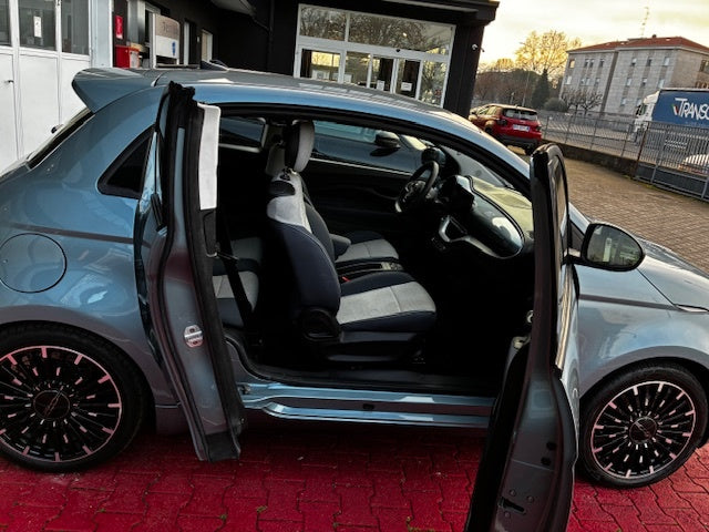 500 BEV 3+1 ICON 320KM