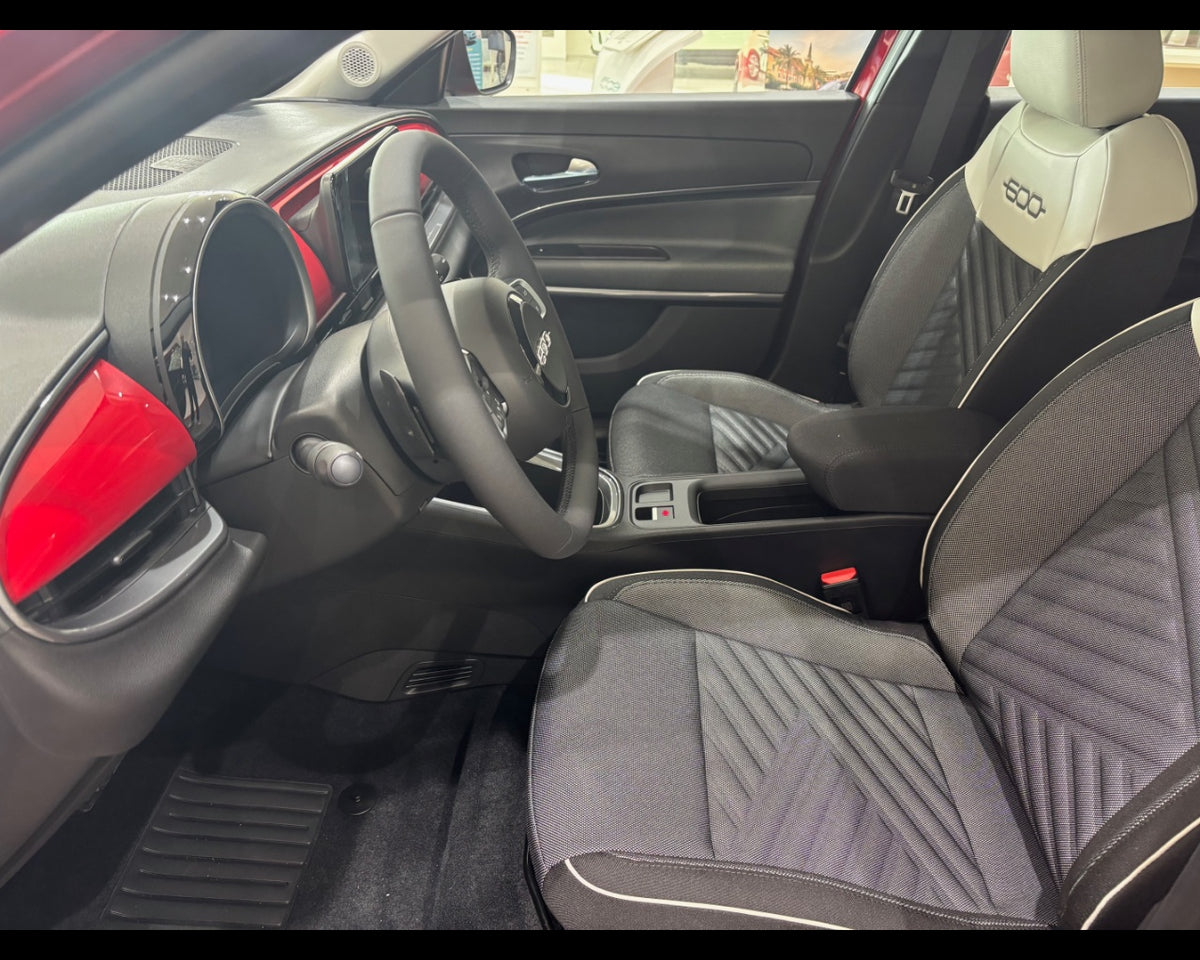 600 Hybrid Icon 1.2 Hybrid 145cv