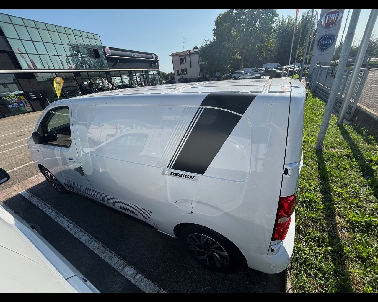 Scudo Serie 3 Van L2h1 2.0 Bluehdi 180cv At8 Serie Speciale "S-Design"