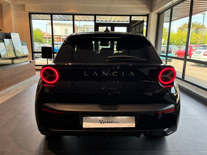 Nuova Ypsilon Ibrida Nuova Ypsilon Hf Line 1.2 110cv Ibrida