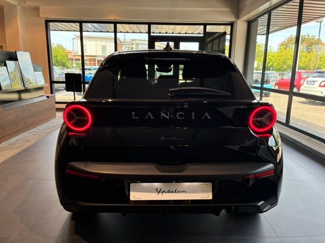 Nuova Ypsilon Ibrida Nuova Ypsilon Hf Line 1.2 110cv Ibrida