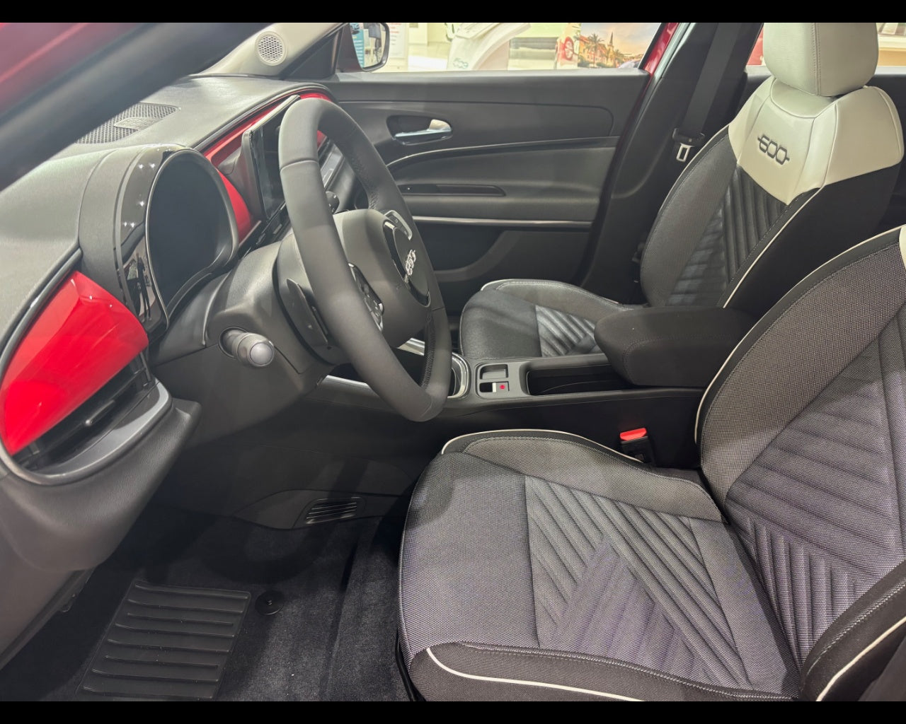 600 Hybrid Icon 1.2 Hybrid 145cv