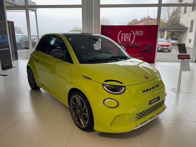 NEW 500e ABARTH SCORPIONISSIMA