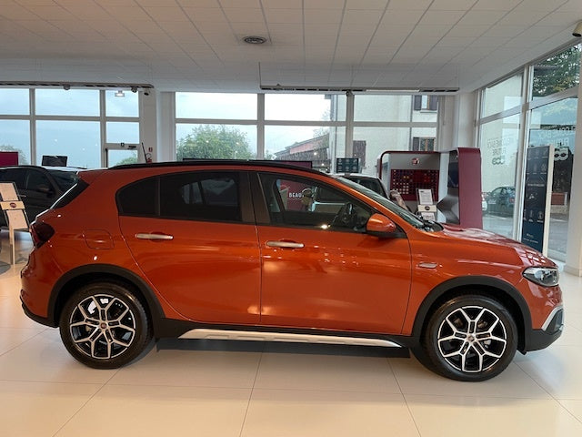 Tipo Hatchback My23 1.5 Hybrid130cv Dct Hb Cross