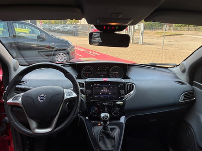 LANCIA Y 1.0 HYBRID 70CV GOLD