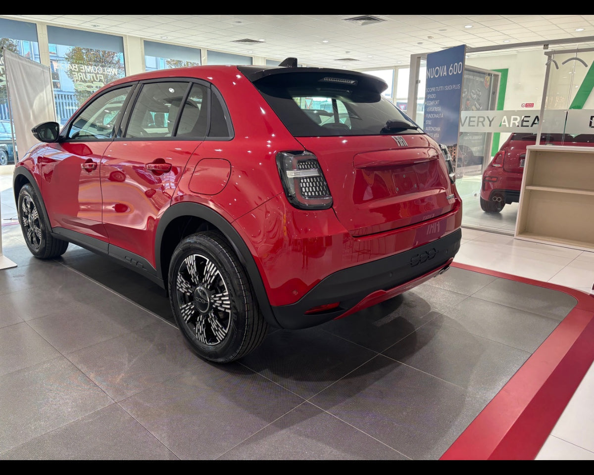 600 Hybrid Icon 1.2 Hybrid 145cv